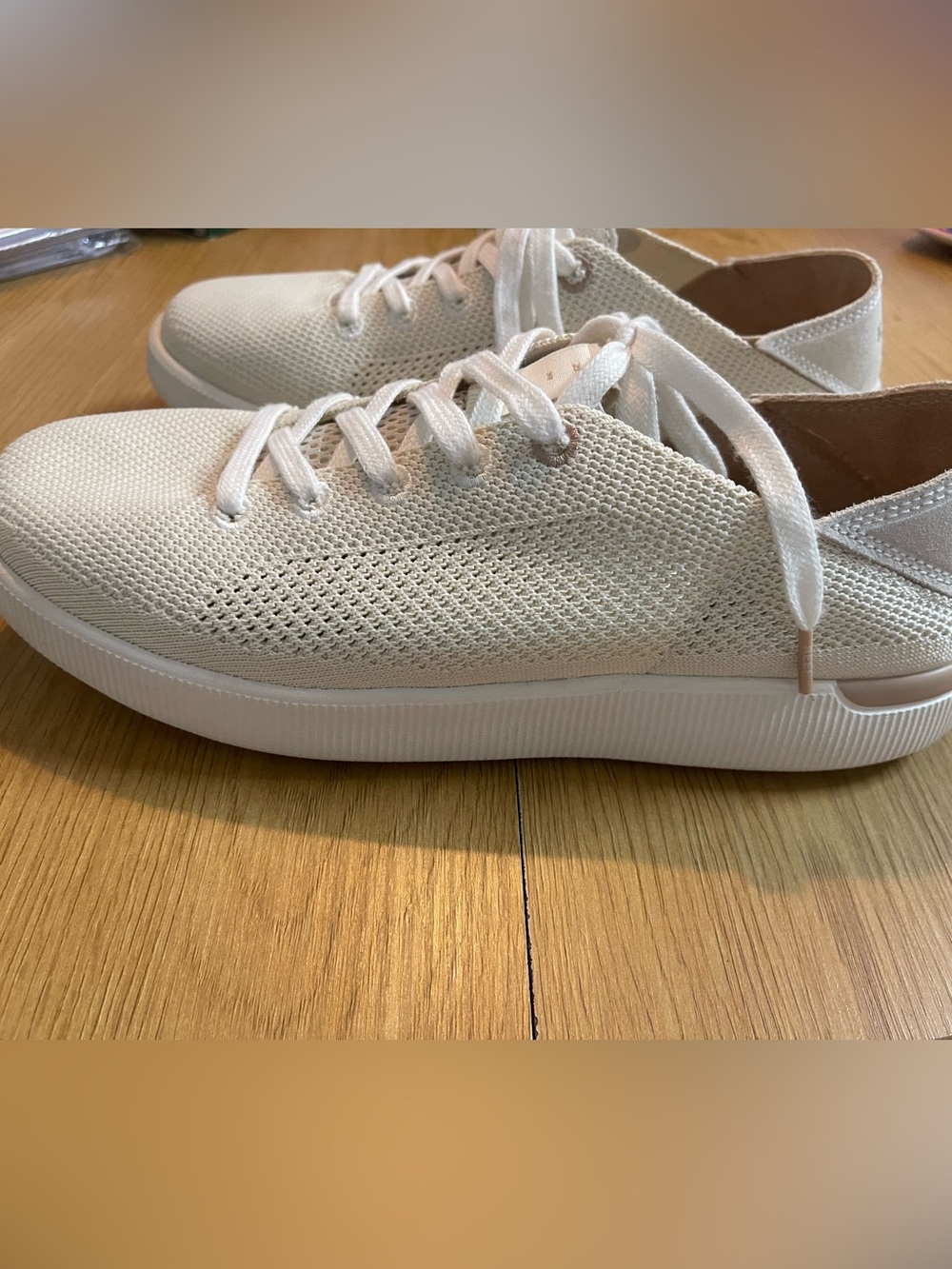 Reef Women’s Cream Knit Lace-Up Sneakers - Picture 5 of 11